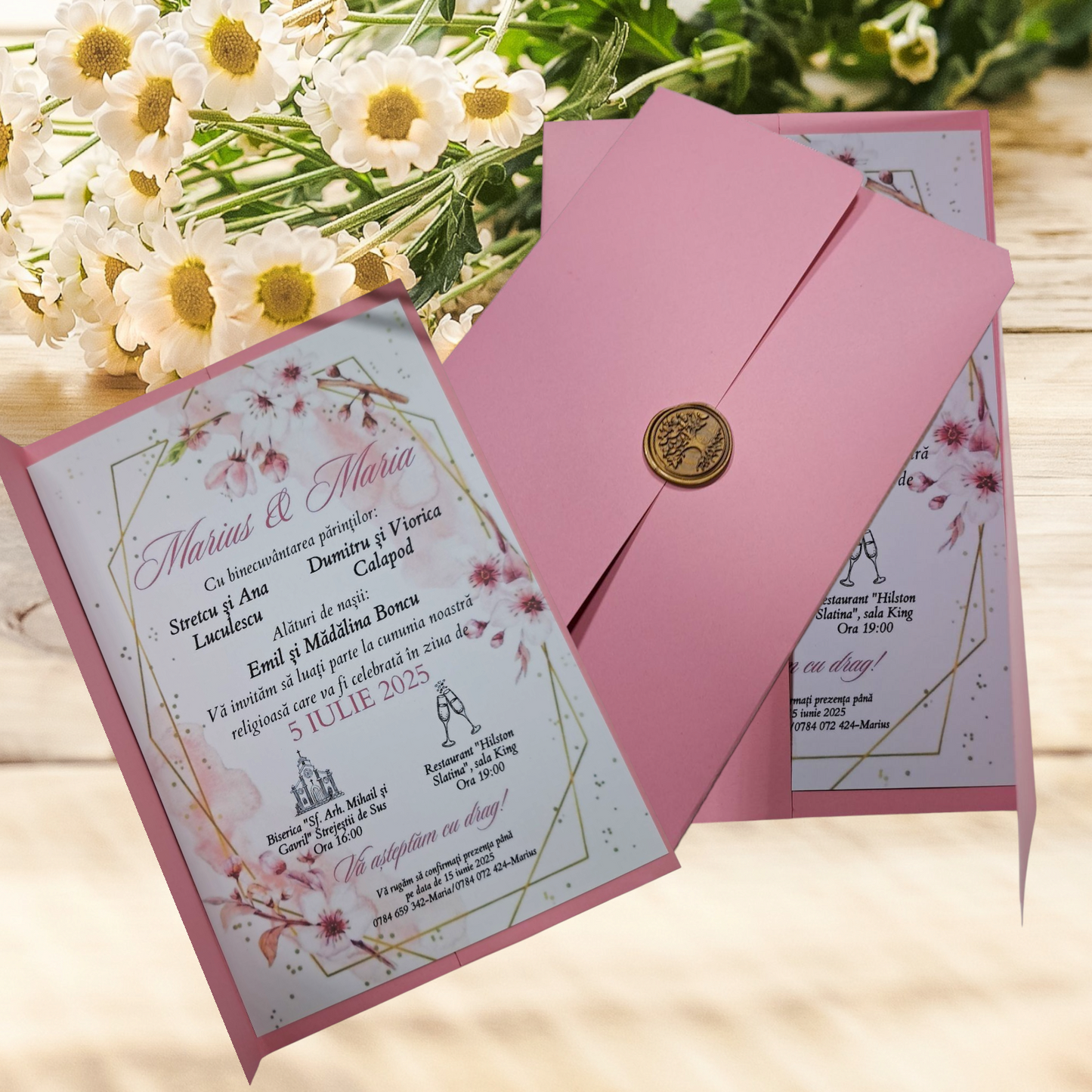 Invitație botez roz cu flori