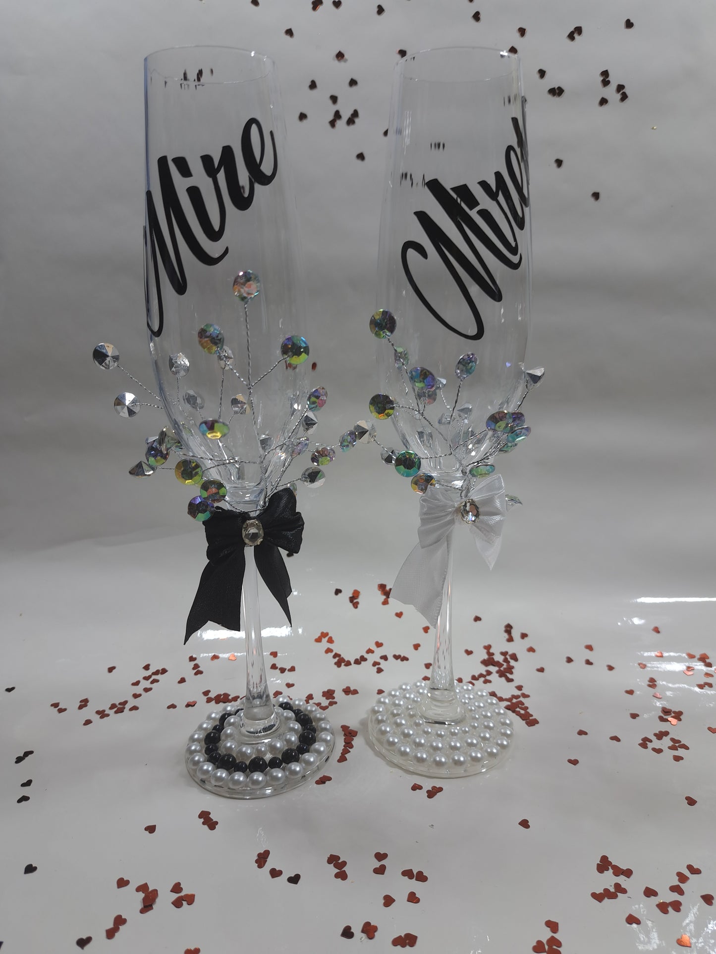 Pahare Mire și mireasă alb negru cristale