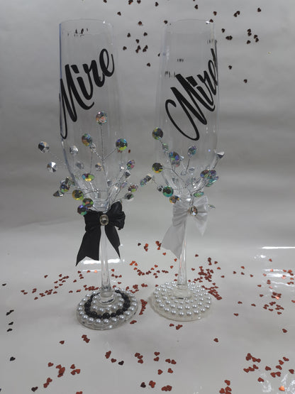 Pahare Mire și mireasă alb negru cristale