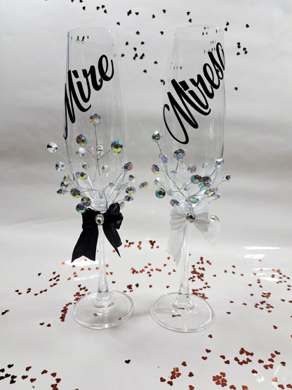 Pahare Mire și mireasă alb negru cristale